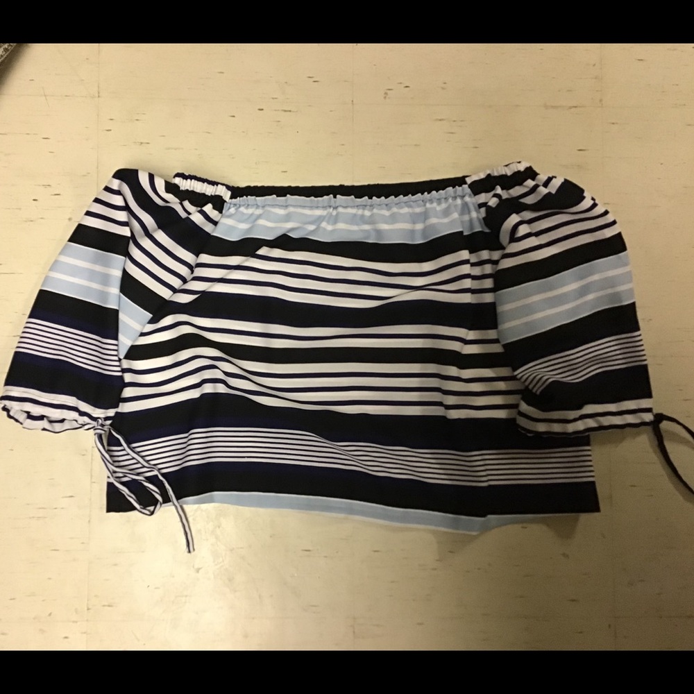 Woman’s dress top